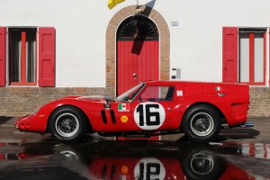 Ferrari 250 GT Drogo źródło: https://carbuzz.com/news/there-s-a-new-ferrari-breadvan-in-the-works